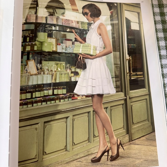 Book - Picture 5 of 9